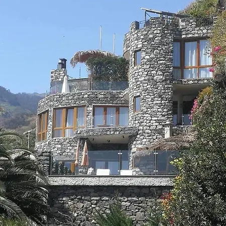 Castelo Do Mar, Madeira *