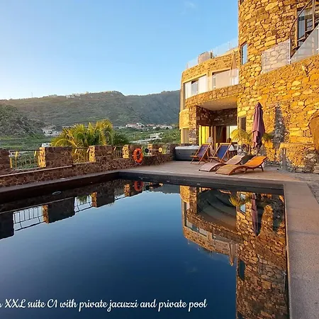 Castelo Do Mar, Madeira * Tabua (Madeira)