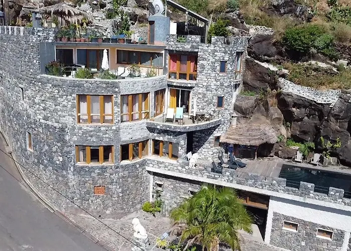 Castelo Do Mar, Madeira