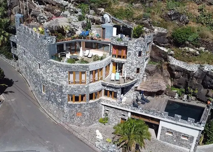 Castelo Do Mar, Madeira Tabua (Madeira)