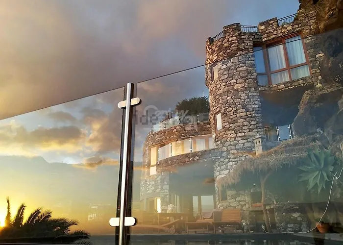 Castelo Do Mar, Madeira Apartment