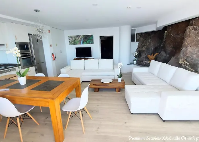Castelo Do Mar, Madeira Apartment
