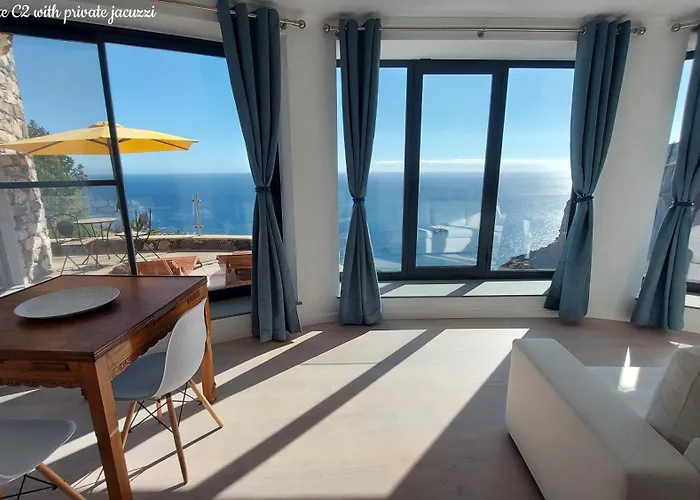 Castelo Do Mar, Madeira