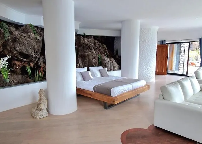 Castelo Do Mar, Madeira Tabua (Madeira)