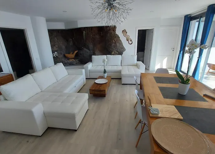 Apartment Castelo Do Mar, Madeira *