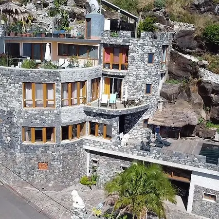 Castelo Do Mar, Madeira