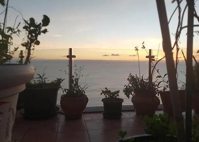 Castelo Do Mar, Madeira * Tabua (Madeira)