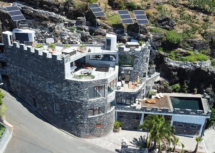 Castelo Do Mar, Madeira * Tabua (Madeira)