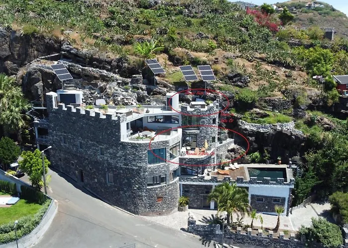 Castelo Do Mar, Madeira *