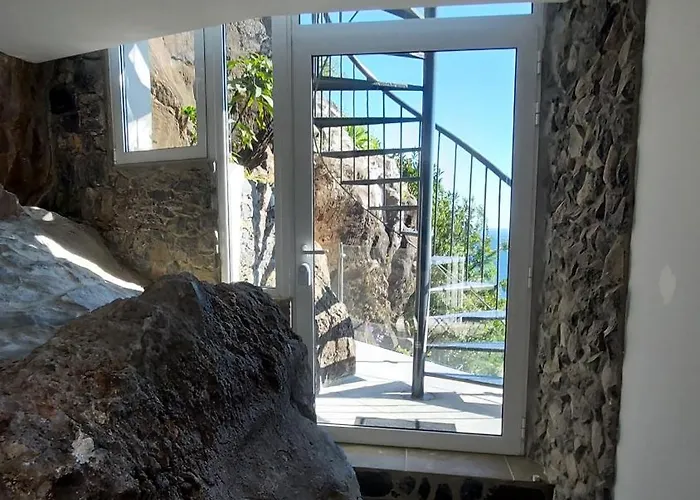 Castelo Do Mar, Madeira *